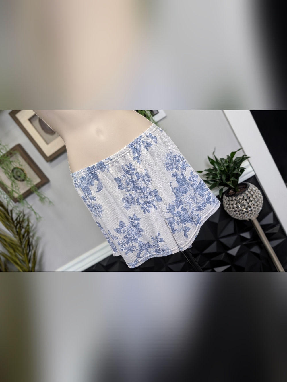Laura Ashley Cornflower Blue Floral Shorts XL